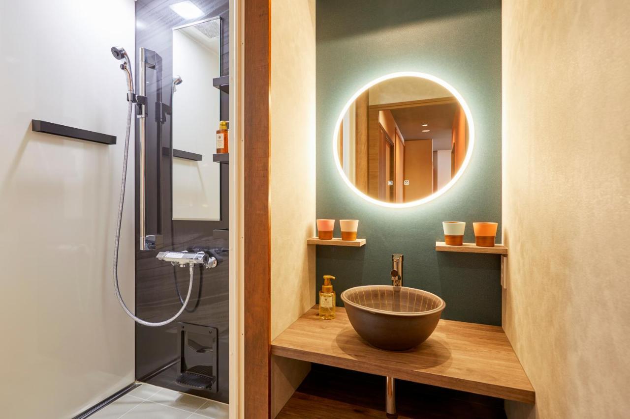 古今 天下茶屋 With A Private Parking Lot And A Half Open-Air Bath And Direct To Kix Villa โอซาก้า ภายนอก รูปภาพ