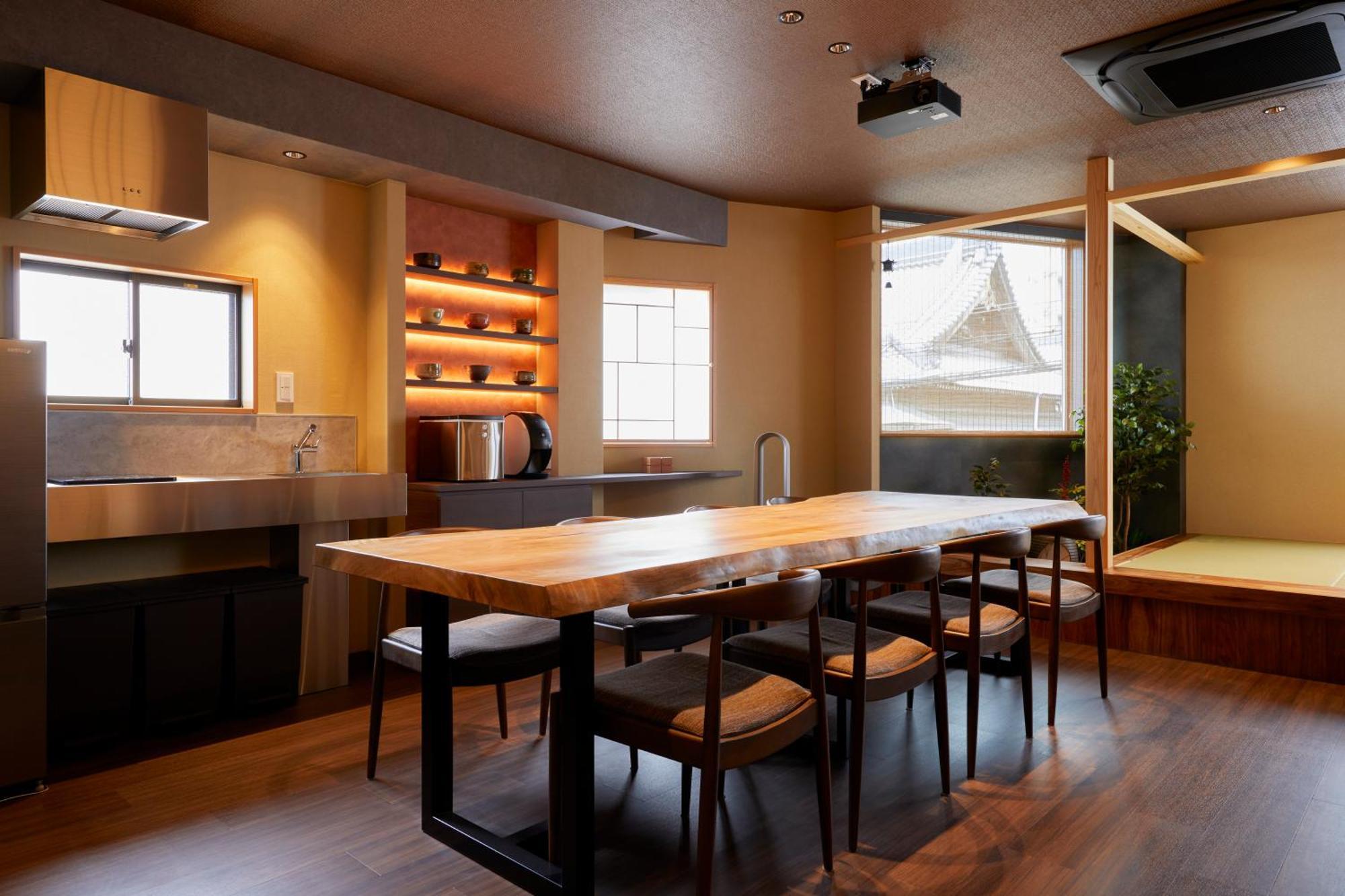 古今 天下茶屋 With A Private Parking Lot And A Half Open-Air Bath And Direct To Kix Villa โอซาก้า ภายนอก รูปภาพ